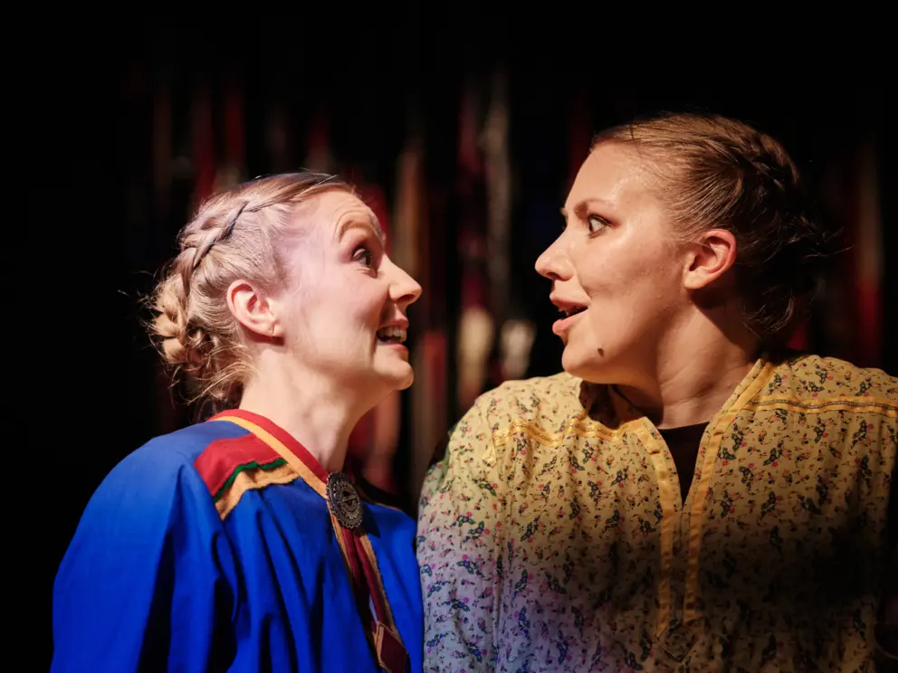 Turnépremiere av 7% samisk på Samovarteateret