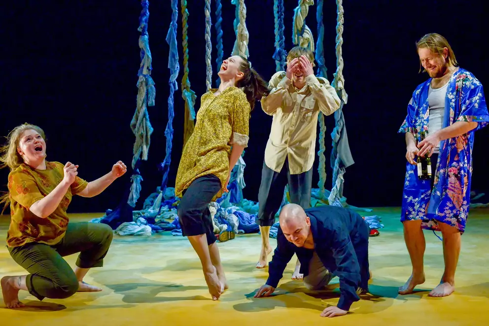 Lost in the Horizon (III)