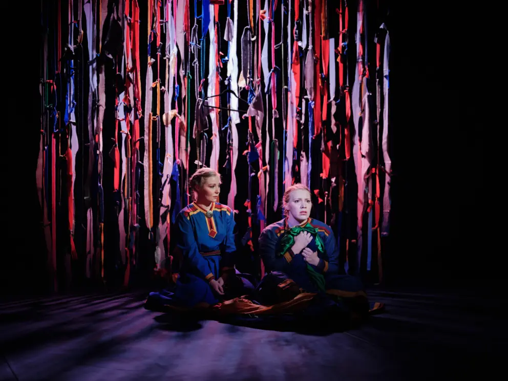 Turnépremiere av 7% samisk på Samovarteateret