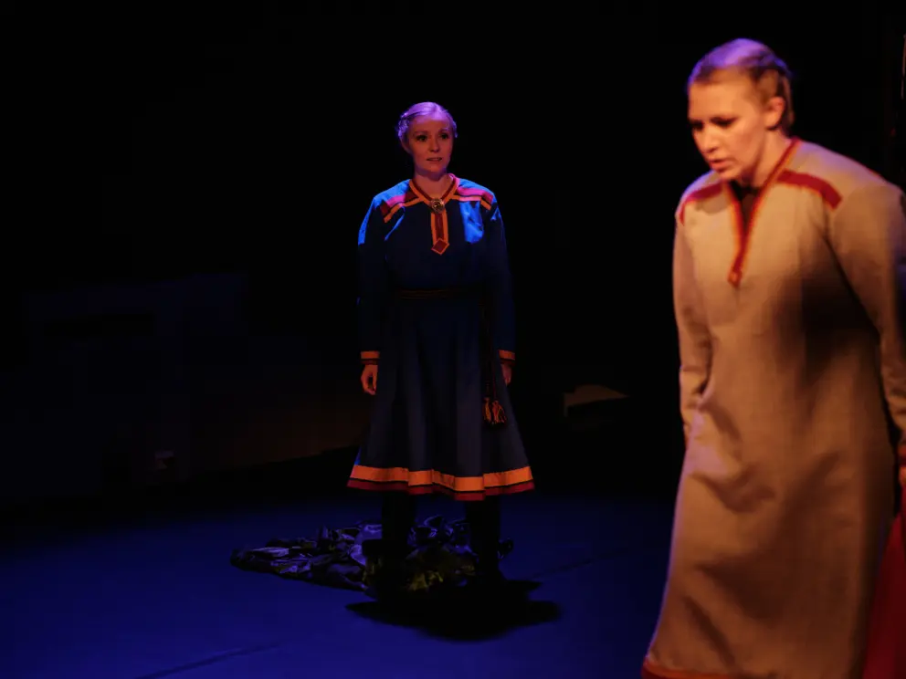 Turnépremiere av 7% samisk på Samovarteateret