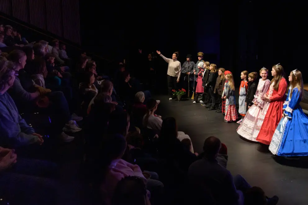 Askeladden og de tre prinsesser i berget det blå