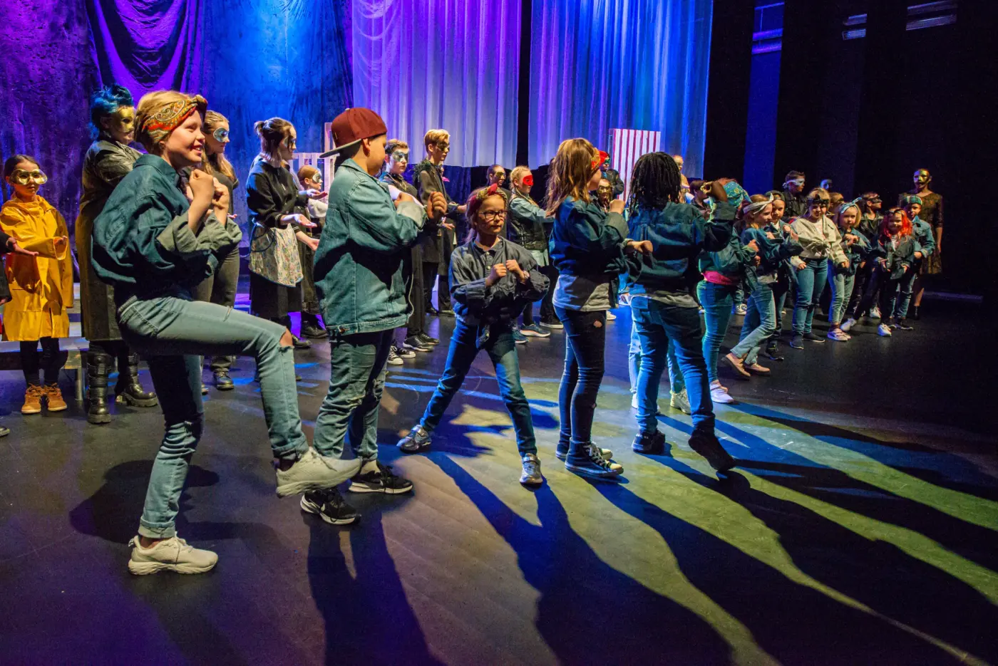 Teaterkurs for barn og ungdom