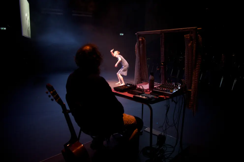 Urpremie på tverrkunstnerisk performance