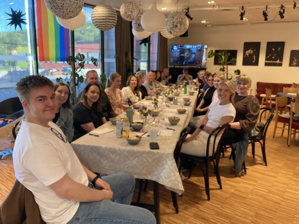 Gledelig gjensyn med «pensjonerte» Samovaronger!